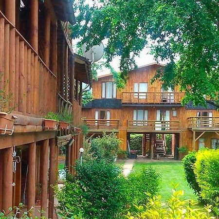 Cabanas Spa Bungalows Huarranchi Пукон Екстер'єр фото